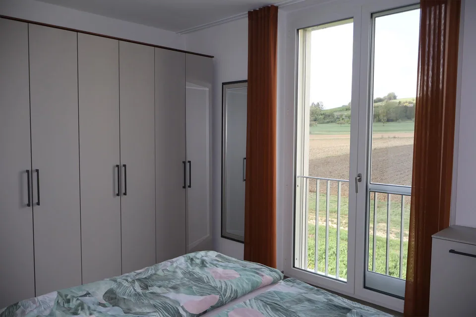 Attraktive 2.5-Zimmer-Wohnung mit Weitblick in die Weinreben – foto 11 di 15