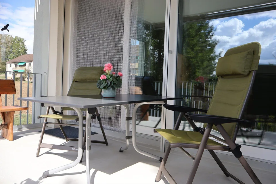 Attraktive 2.5-Zimmer-Wohnung mit Weitblick in die Weinreben – foto 14 di 15