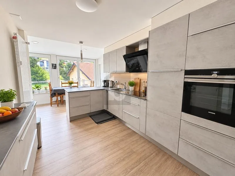 TRIPLEX, TOUR HISTORIQUE AU POTENTIEL EXCEPTIONNEL – Foto 4 von 6