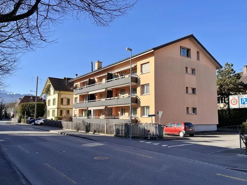 Appartement 3,5 pièces bien entretenu dans un emplacement central – photo 12 sur 13