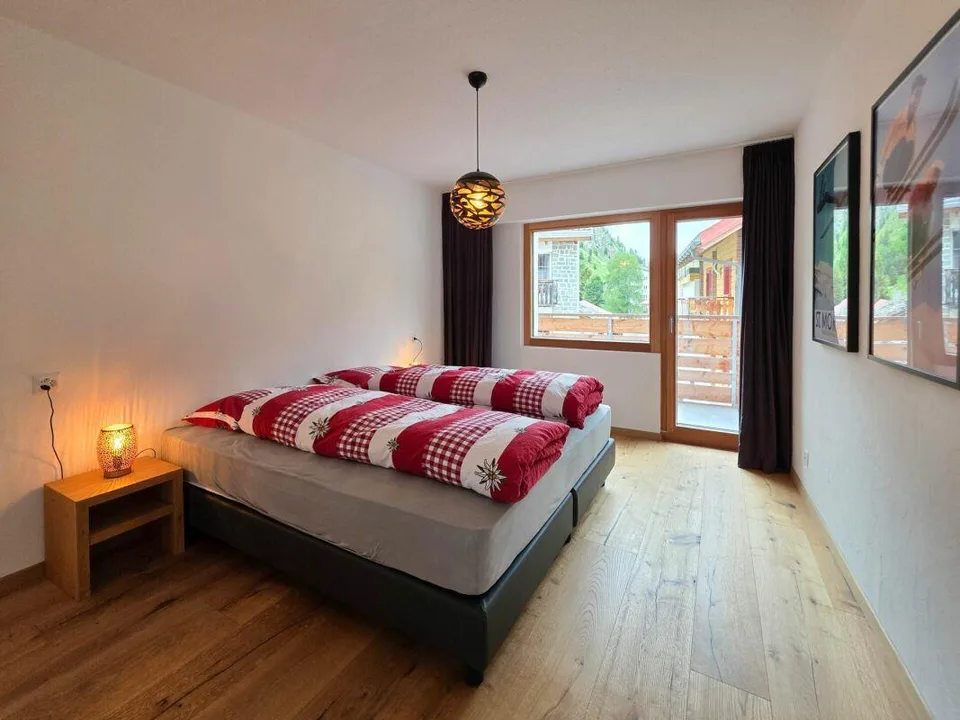 Renovierte 2½-Zimmer-Ferienwohnung im 2. OG in nächster Nähe zu der Bergbahnstation – Foto 7 von 10
