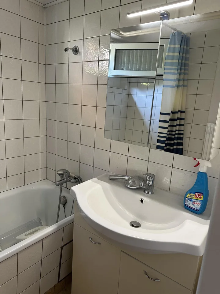 1 ½ Zi. WHG Parterre – Foto 10 von 13