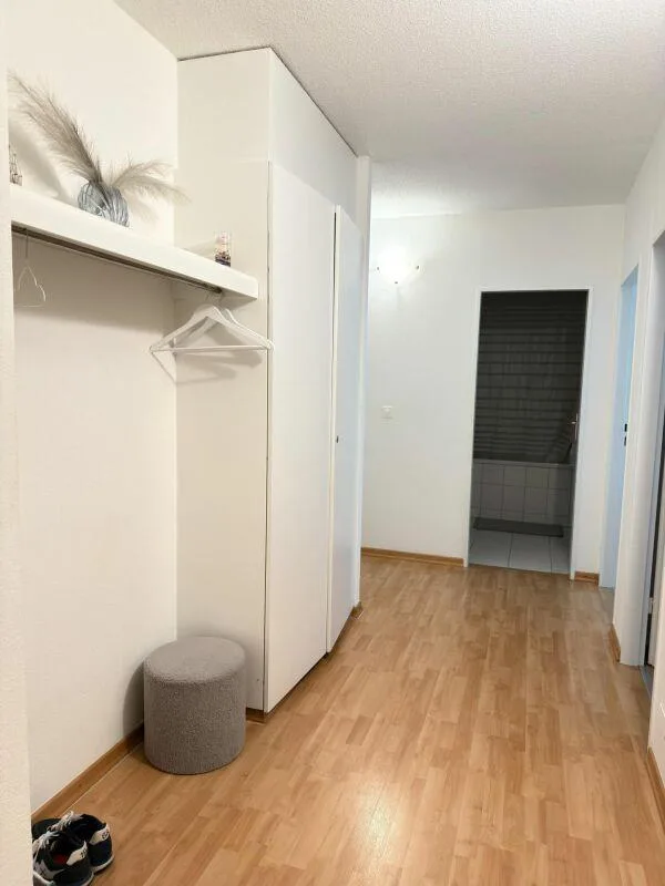 Tenant wanted for 3.5 rooms on the ground floor in Laufen – photo 7 of 9