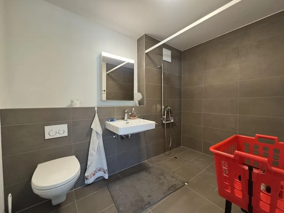 Age-friendly and modern 2.5 room apartment – photo 4 of 4