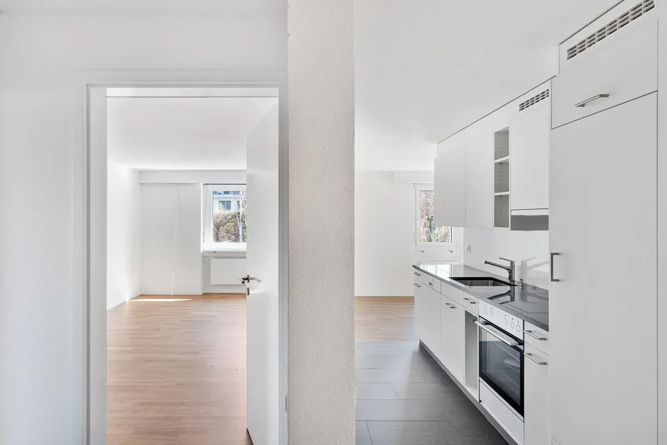 Wohnung mit Gartensitzplatz - MIETEN OHNE KAUTION – Foto 2 von 8