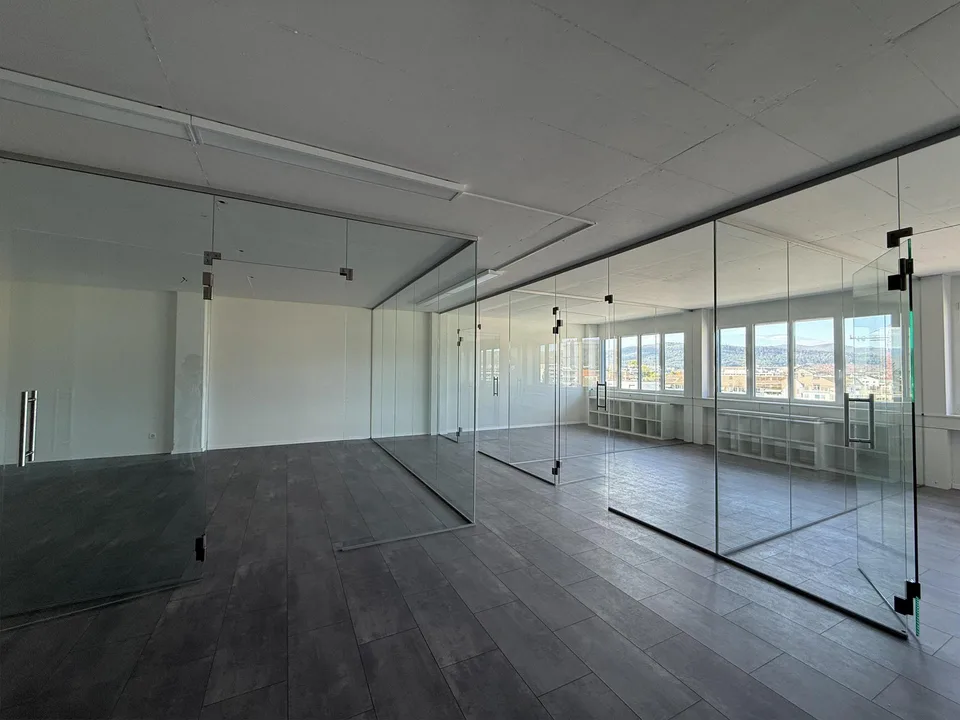Helle Bürofläche in Oftringen modern ausgebaut und bezugsbereit – Foto 5 von 9