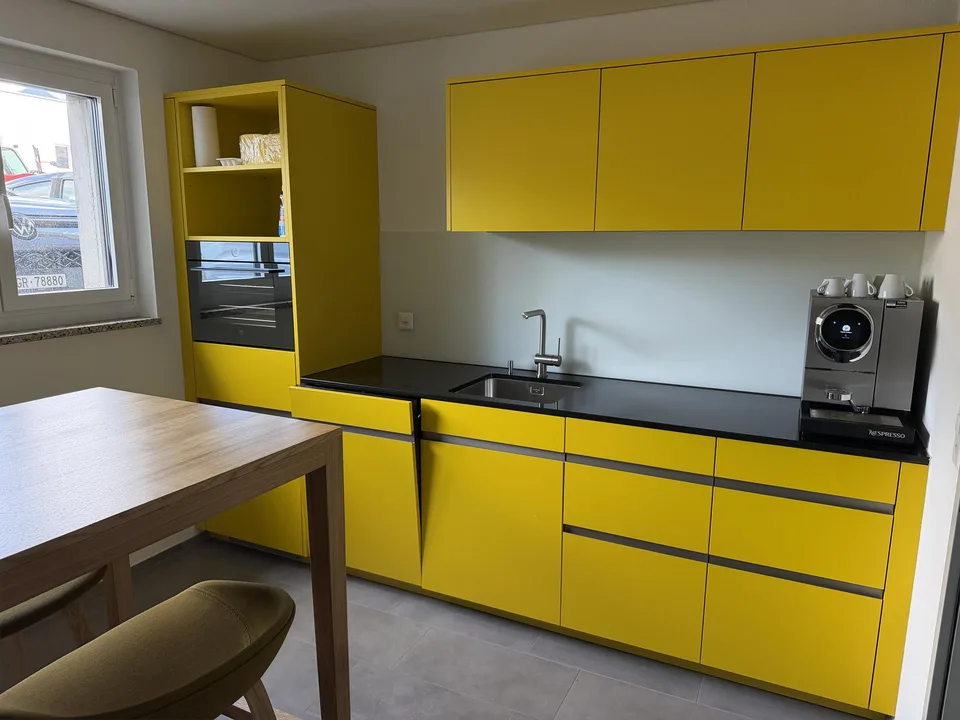 Moderne, frisch renovierte Bürofläche – Foto 2 von 4