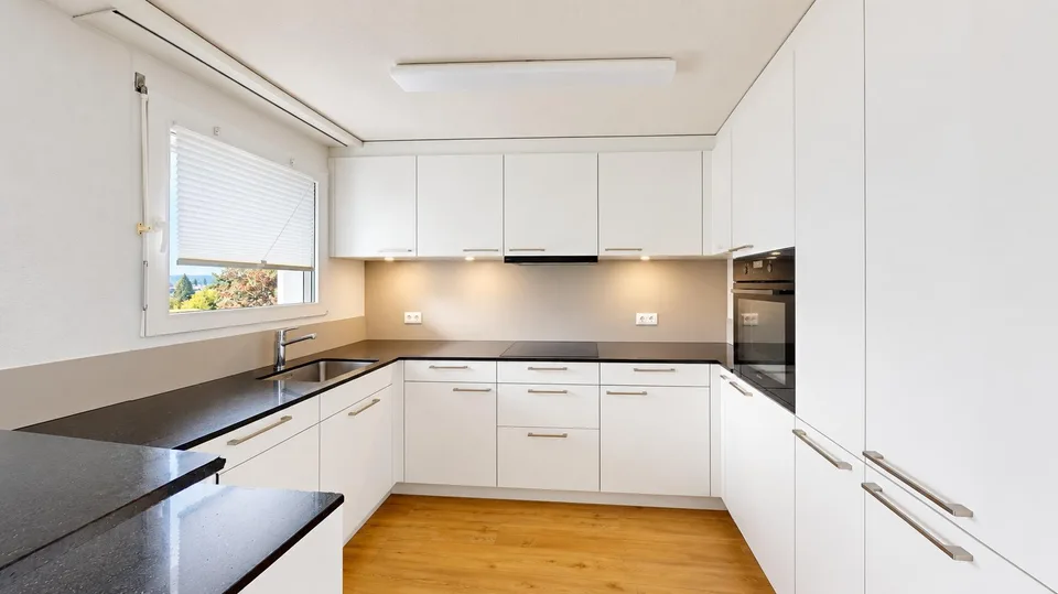 Grosszügige und schöne Wohnung mit Galerie – foto 2 di 10