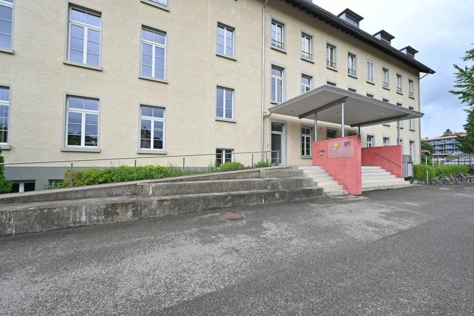 Geschäftslage mit optimaler Anbindung – Foto 2 von 7