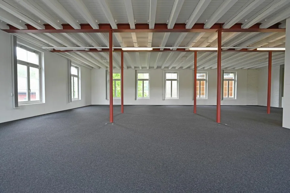 Geschäftslage mit optimaler Anbindung – Foto 5 von 7
