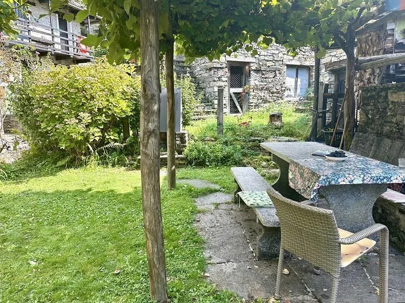 3-Zimmer-Rustico mit schöner Pergola in malerischem Tessiner Weiler... – Foto 14 von 30
