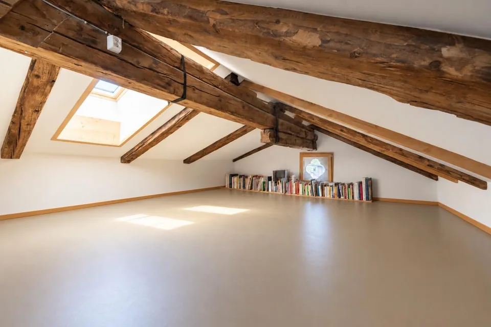 Sent: Ferienwohnung mit Arvencharme und grossem Garten – Foto 5 von 9