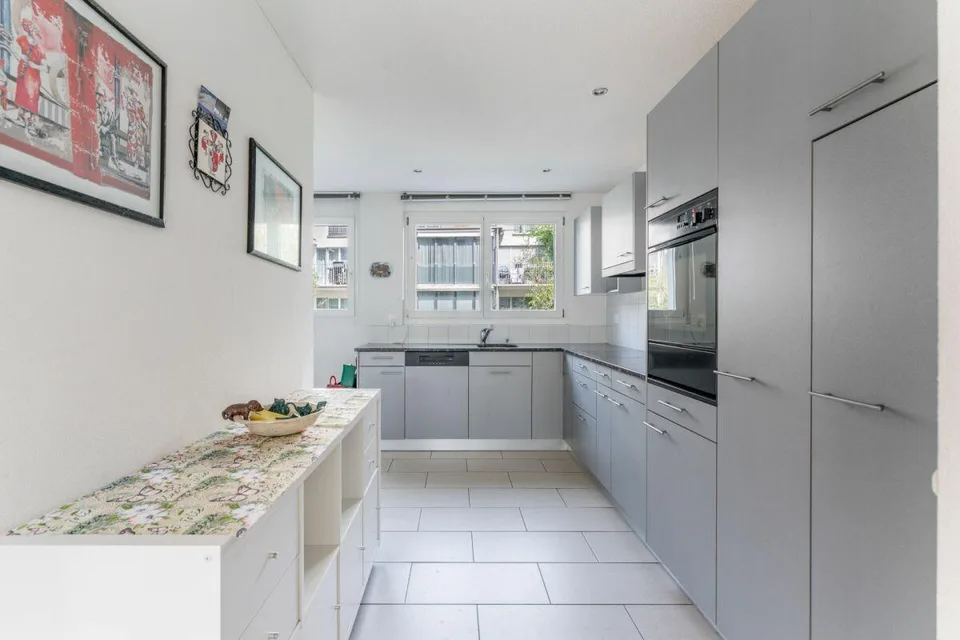 Grosszügige 3.5-Zimmer Wohnung mit Wintergarten in Stadtnähe – Foto 7 von 15