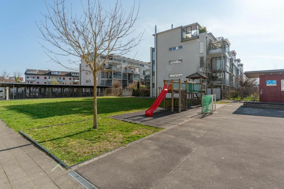 Grosszügige 3.5-Zimmer Wohnung mit Wintergarten in Stadtnähe – Foto 14 von 15
