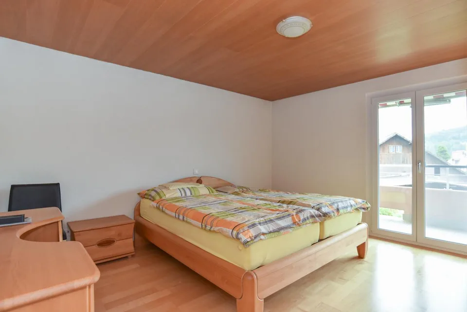 Casa unifamiliare ben curata, pronta per essere occupata, con sistema PV e pompa di calore – foto 9 di 14