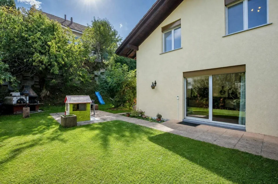 Maison unifamiliale spacieuse avec environnement attractif – photo 5 sur 10