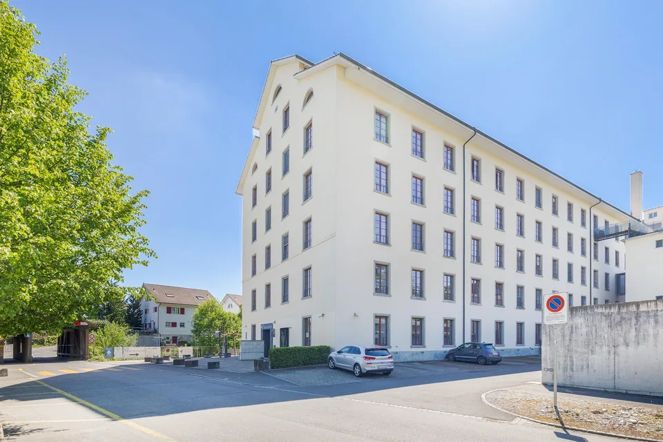 Loft de toit exclusif de 4,5 pièces sur 2 étages – vie tendance avec style – photo 16 sur 25