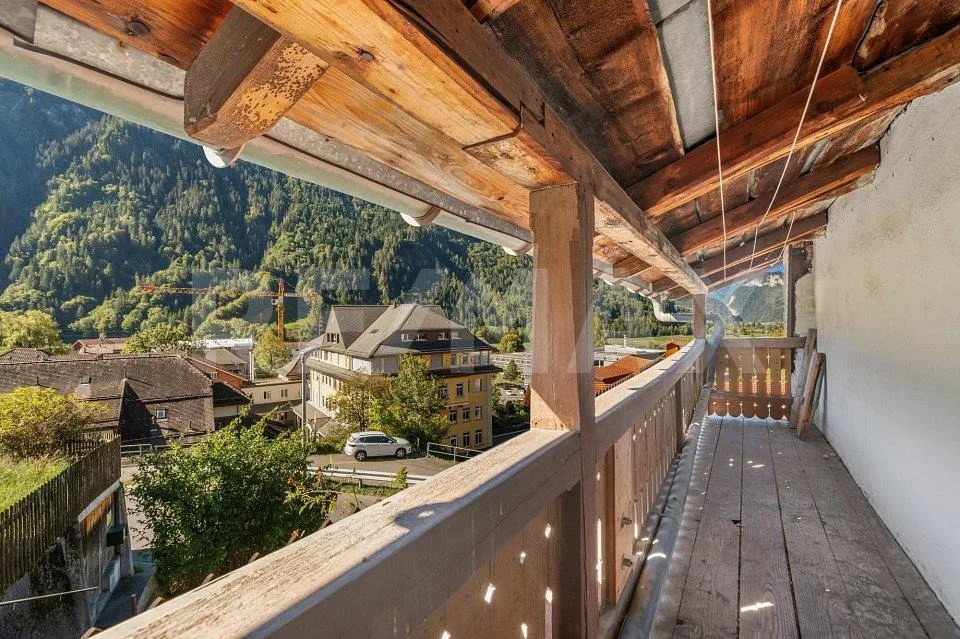 Maison unifamiliale avec extension de grange et potentiel de développement – photo 5 sur 13