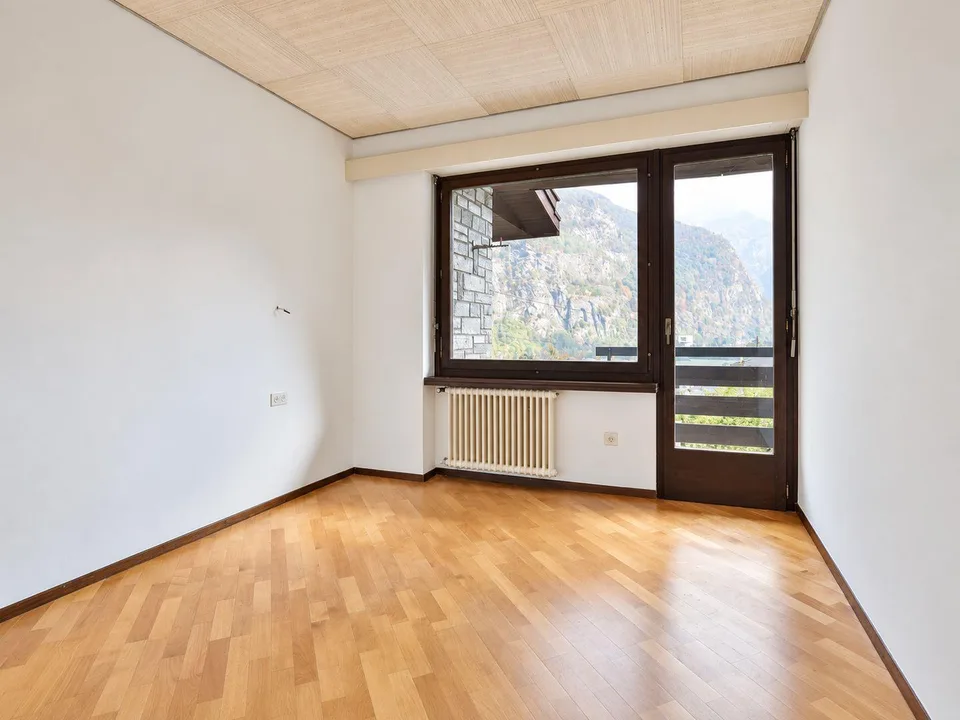 Schönes Einfamilienhaus mit freier Aussicht – Foto 10 von 17