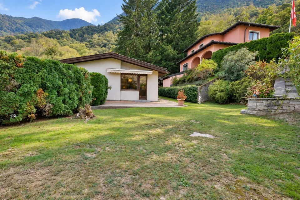 Schönes Einfamilienhaus mit freier Aussicht – Foto 8 von 17