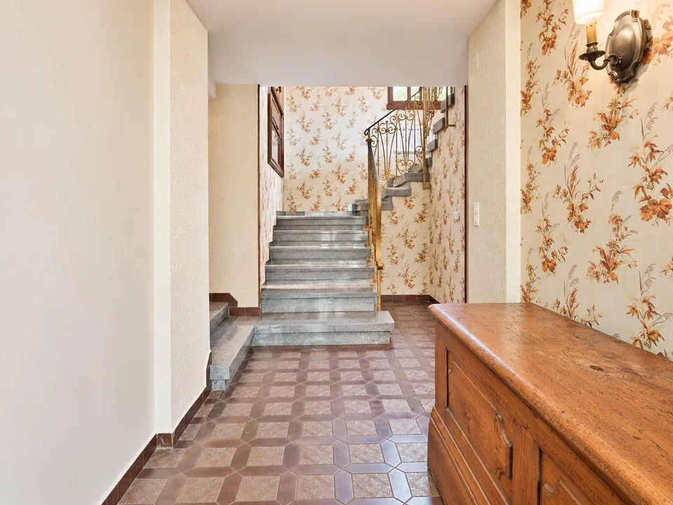 Schönes Einfamilienhaus mit freier Aussicht – Foto 2 von 17