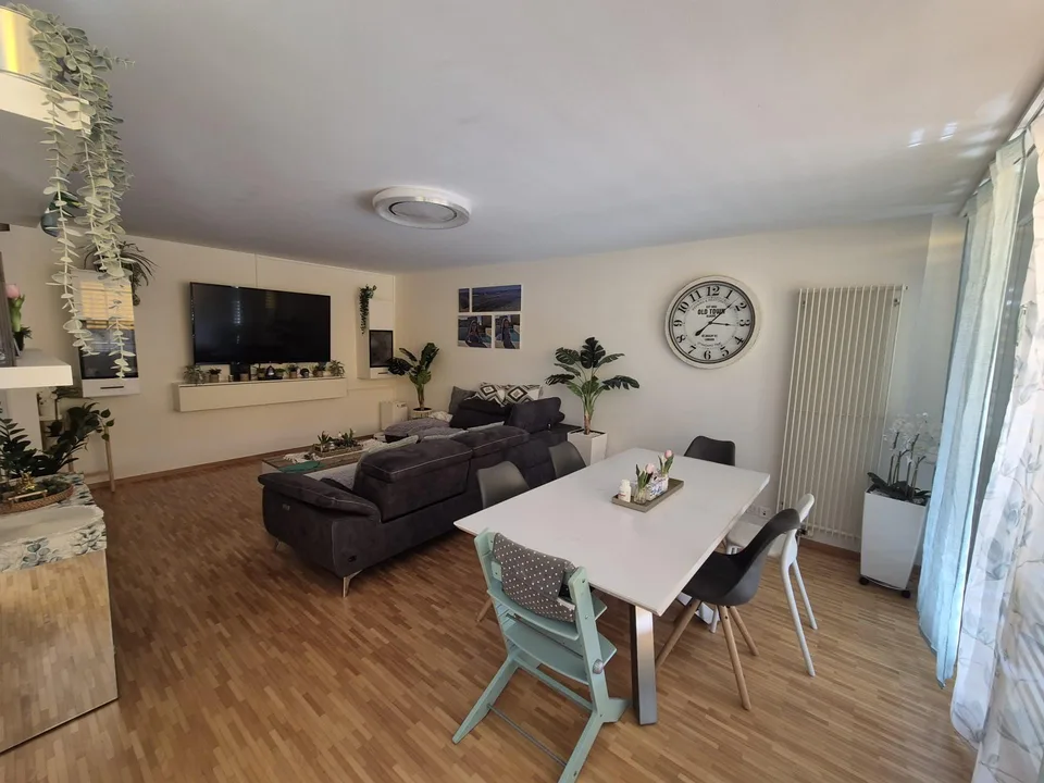 Renovierte 4 1/2 Maisonette-Wohnung in einer Alterssiedlung – foto 3 di 6