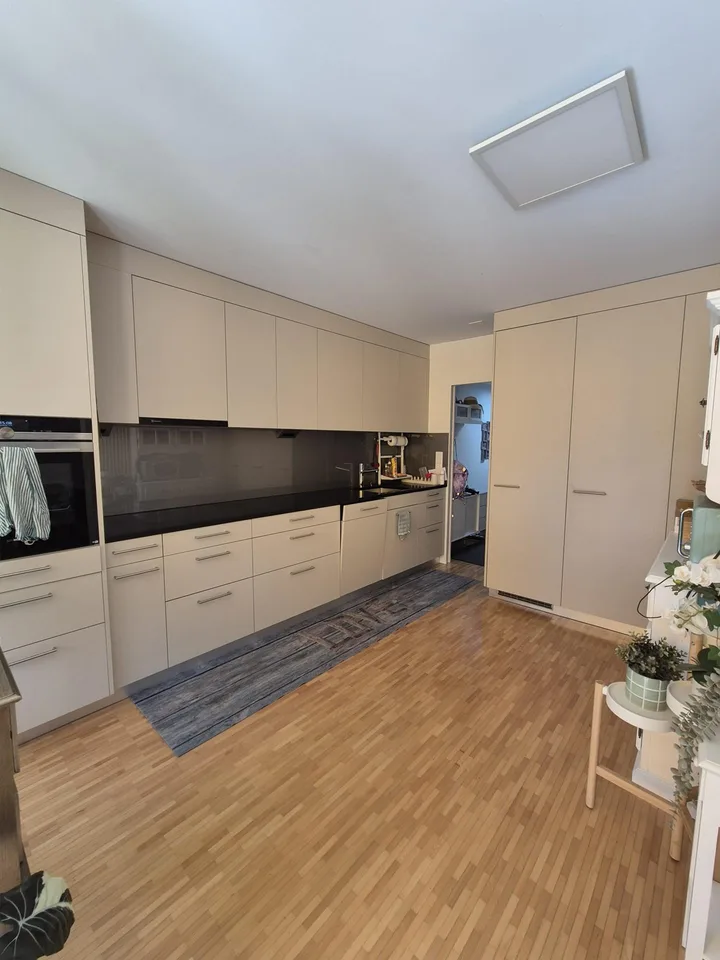 Renovierte 4 1/2 Maisonette-Wohnung in einer Alterssiedlung – foto 5 di 6