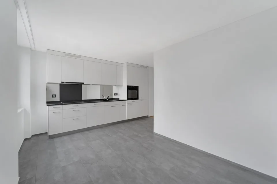 Grosszügige Wohnung mit moderner Ausstattung – Foto 2 von 9