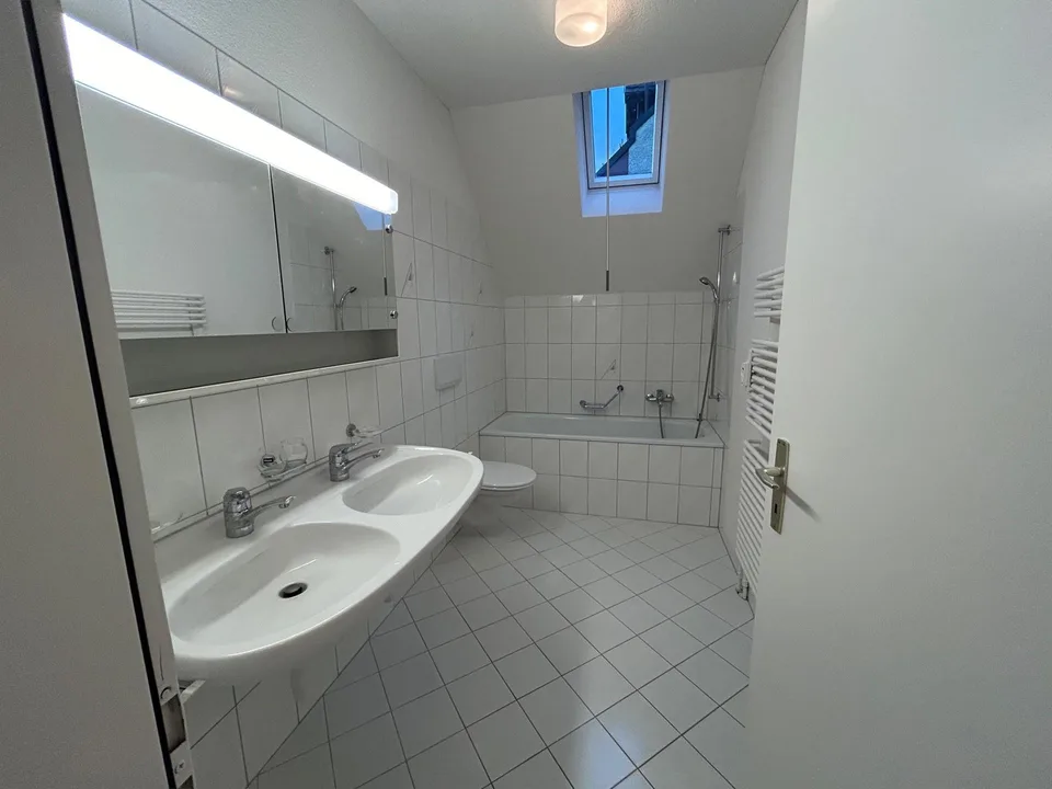 3-Zimmer-Wohnung im Osten - Nähe Spitäler – Foto 6 von 8