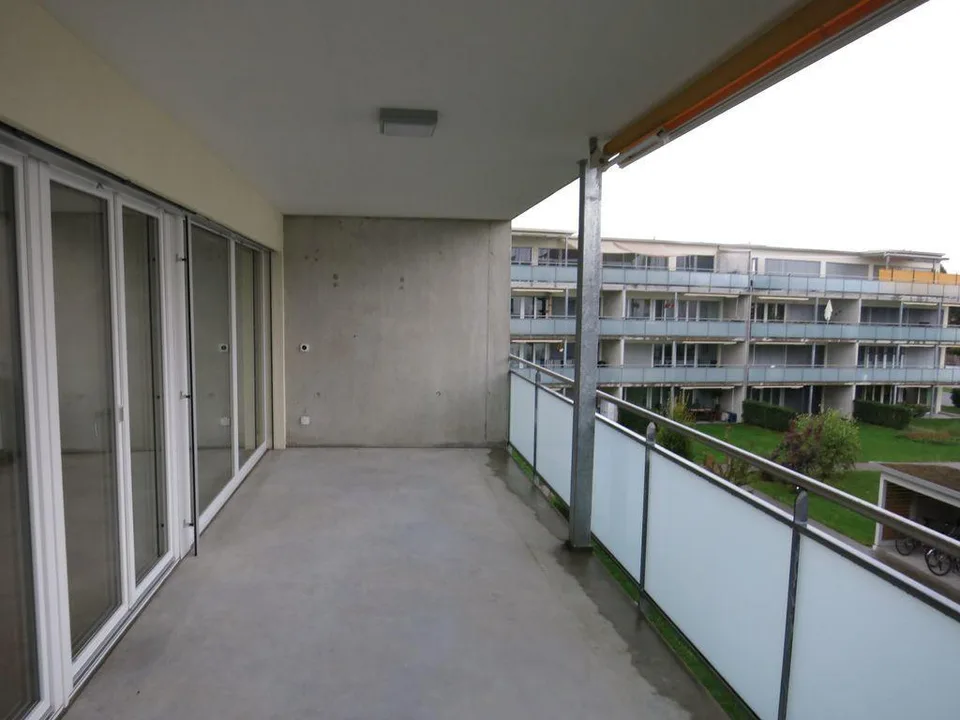 Appartamento luminoso 3.5 locali con balcone coperto – foto 11 di 13