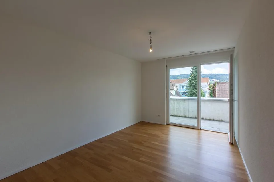 Appartamento luminoso 3.5 locali con balcone coperto – foto 7 di 13
