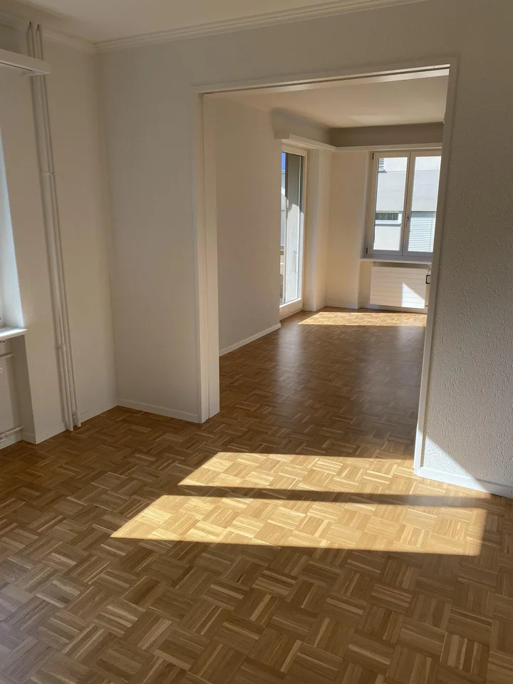 Schöne, neu sanierte 4-Zimmerwohnung – Foto 4 von 4