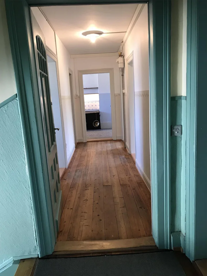 Stilvoll renovierte 4.5-Zi-Woahnung in lebendigem Wohnquartier – Foto 4 von 12