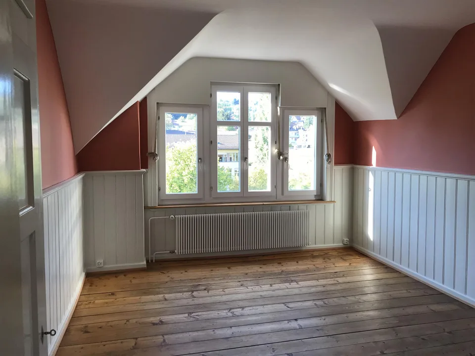 Stilvoll renovierte 4.5-Zi-Woahnung in lebendigem Wohnquartier – Foto 8 von 12