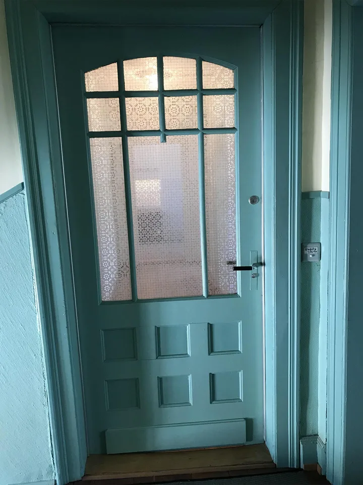 Stilvoll renovierte 4.5-Zi-Woahnung in lebendigem Wohnquartier – Foto 3 von 12