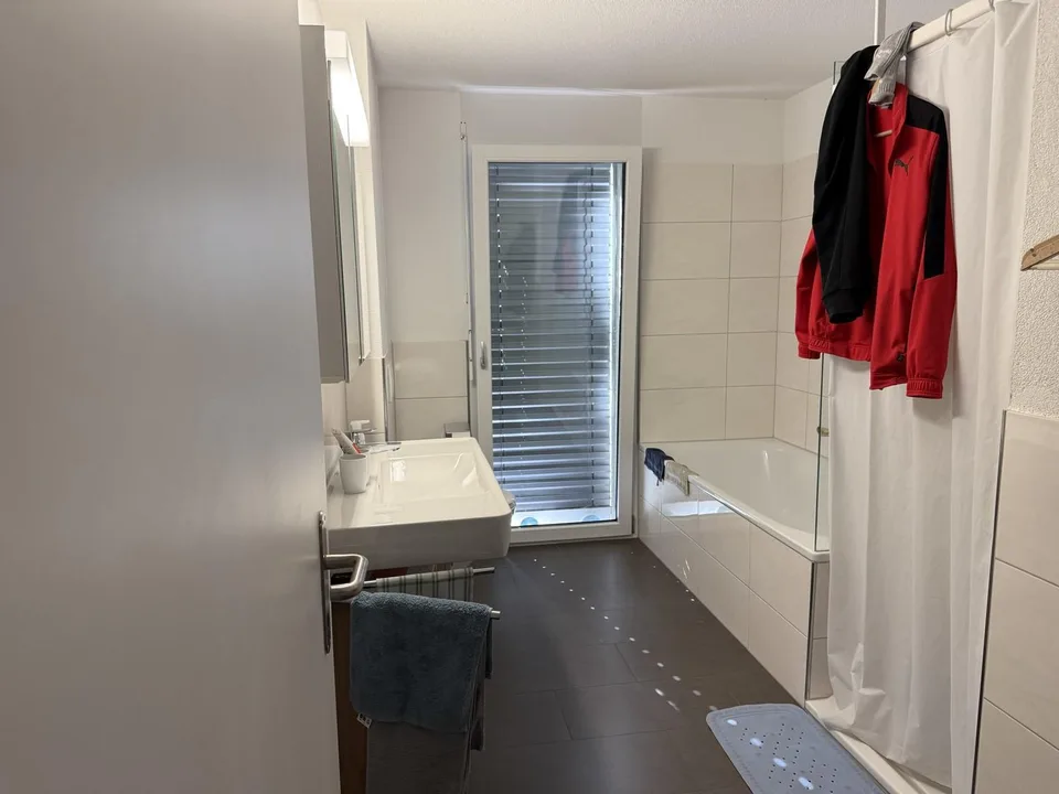 Bright and spacious apartment with plenty of daylight in Dotzigen – photo 5 of 6
