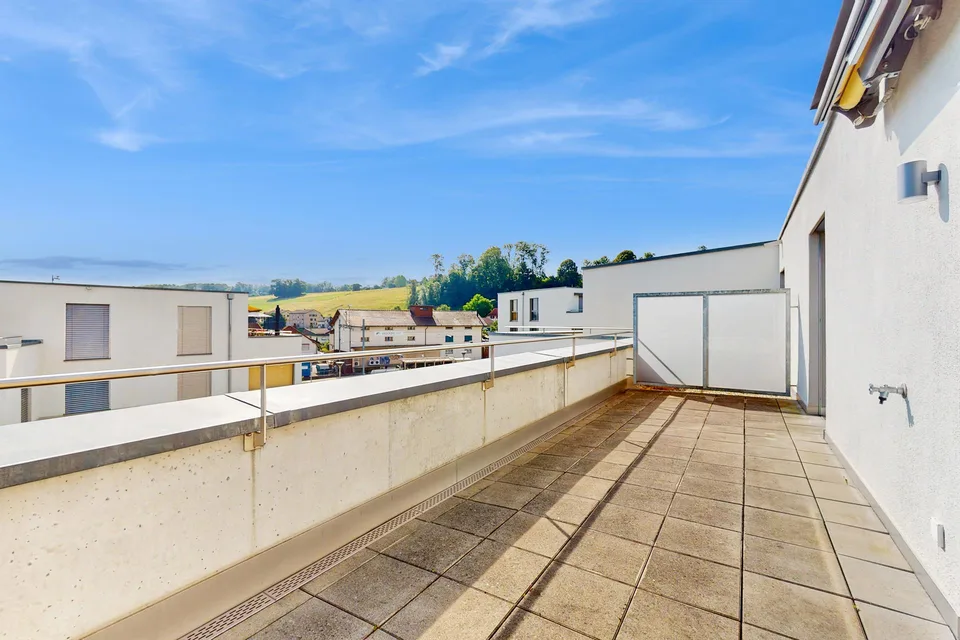 Topmoderne Attikawohnung mit grosser Terrasse – foto 11 di 11