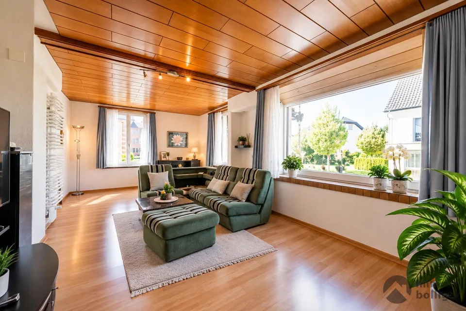 8.5 Zimmer Einfamilienhaus in Brittnau – Foto 2 von 13