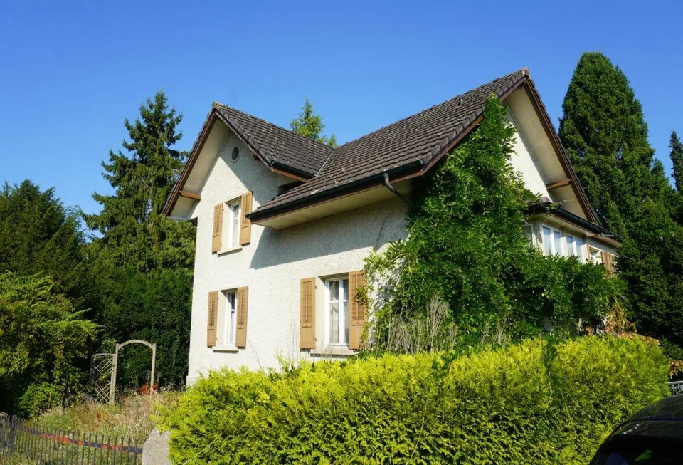 Terreno edificabile di oltre 864 m2 nel centro di Mellingen, completamente urbanizzato, con proprietà esistente – foto 2 di 5