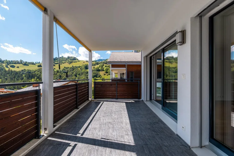 Appartamento di 4,5 locali con ampio balcone in vendita a Laax – foto 5 di 6