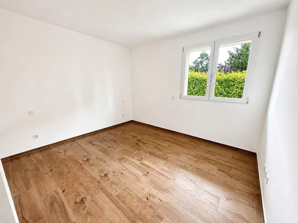 3.5-Zimmer-Wohnung mit grossem Privatgarten in Vacallo – Foto 7 von 9