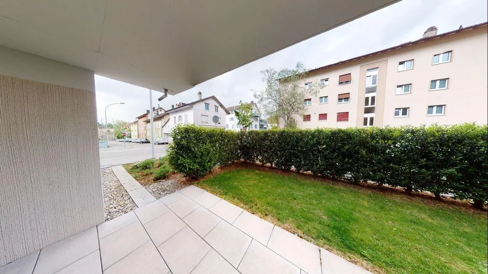 Moderne 3.5-Zimmerwohnung mit Terrasse – foto 9 di 12