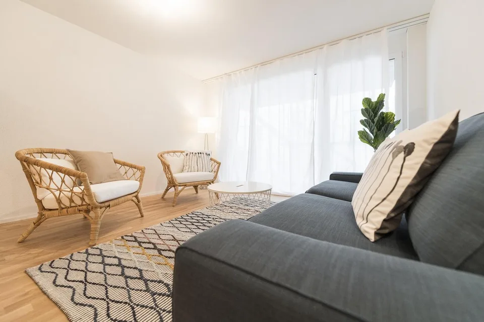 Moderne 3.5-Zimmerwohnung mit Terrasse – foto 6 di 12