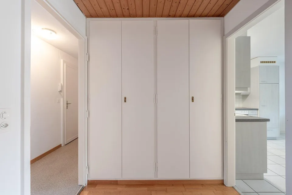 Appartamento luminoso 3.5 locali a Kehrsatz – foto 7 di 9