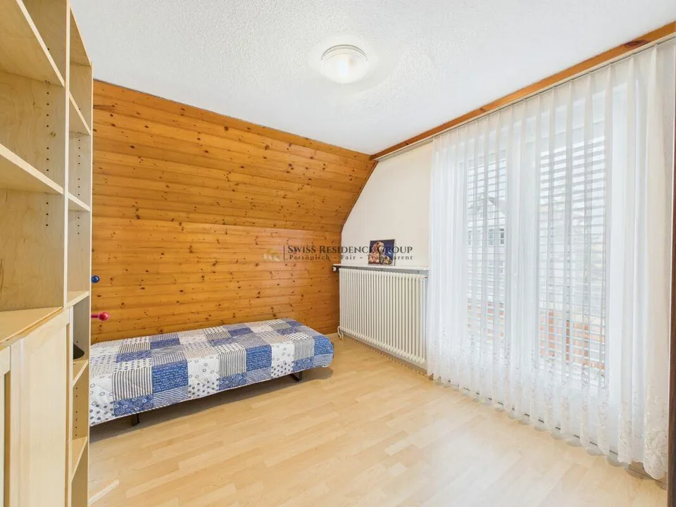 Freistehendes Familienhaus mit Garten an attraktiver Lage in Baden – Foto 13 von 16