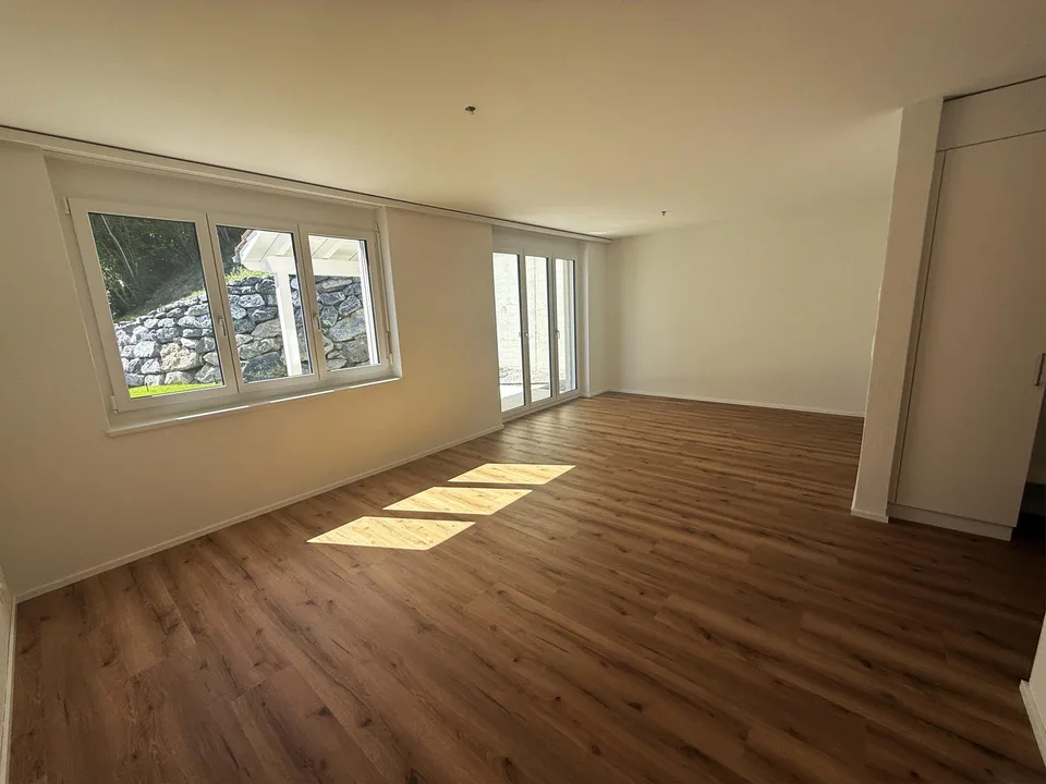 Casa familiare doppia di 5,5 locali ristrutturata in una zona tranquilla – foto 5 di 17