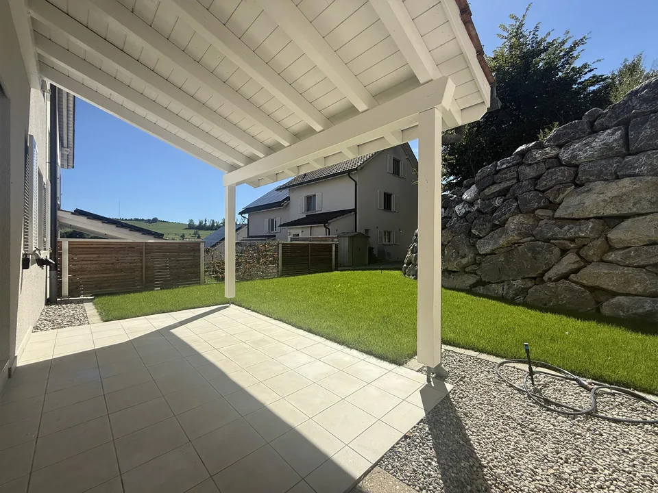 Casa familiare doppia di 5,5 locali ristrutturata in una zona tranquilla – foto 11 di 17