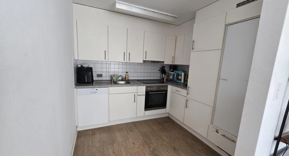 Grosszügige 2.5 Zimmer-Wohnung mit Blick ins Grüne – foto 4 di 10