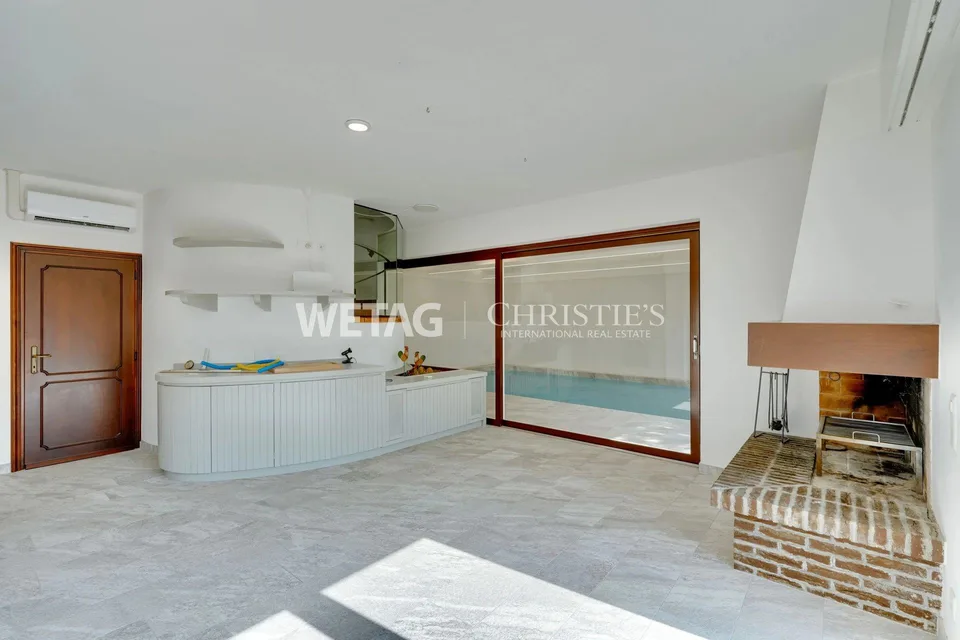 Elegante Villa zum Verkauf in Lugano-Vezia mit Innenpool & Grottino, 2022 vollständig renoviert ? Zweitwohnsitz möglich – Foto 11 von 13