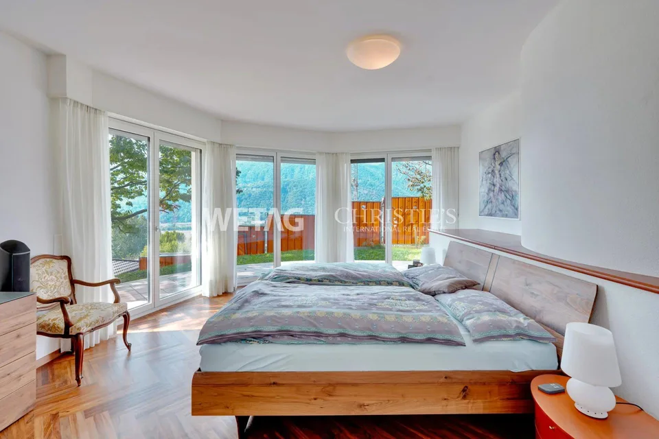 Elegante Villa zum Verkauf in Lugano-Vezia mit Innenpool & Grottino, 2022 vollständig renoviert ? Zweitwohnsitz möglich – Foto 5 von 13